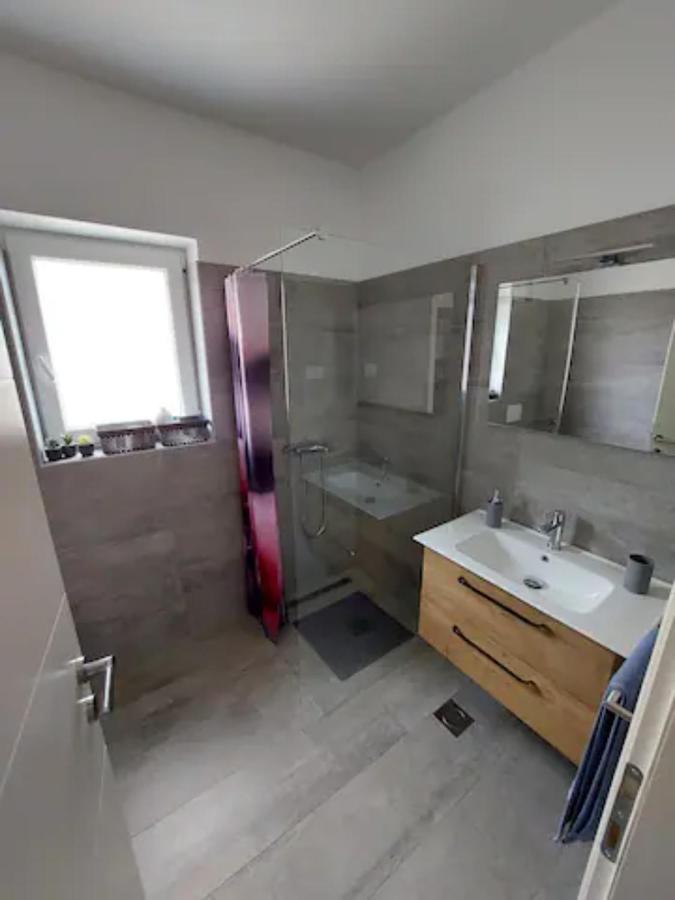 Modern Apartment Ana Premantura Exterior photo